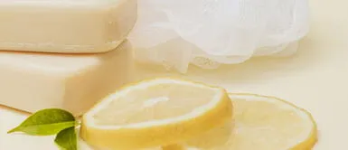 Así es como puedes preparar un jabón de limón en casa para piel sensible y grasa Así es como puedes preparar un jabón de limón en casa para piel sensible y grasa