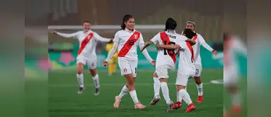 Tras caer contra Costa Rica, DT de selección femenina le brinda todo su apoyo Tras caer contra Costa Rica, DT de selección femenina le brinda todo su apoyo