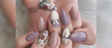 Mira estos diseños de uñas estilo estampado que puedes usar esta temporada Mira estos diseños de uñas estilo estampado que puedes usar esta temporada