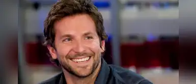 Bradley Cooper enloqueció a sus fans con la forma peculiar de usar bloqueador Bradley Cooper enloqueció a sus fans con la forma peculiar de usar bloqueador