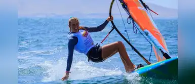 María Belén Bazo ganó medalla de bronce en tabla vela femenino María Belén Bazo ganó medalla de bronce en tabla vela femenino