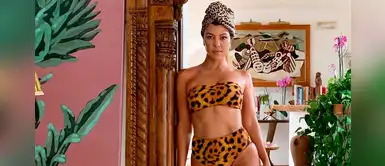 Kourtney Kardashian muestra con seguridad sus estrías en traje de baño Kourtney Kardashian muestra con seguridad sus estrías en traje de baño