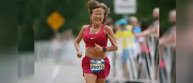 ¡Súper abuela! Mujer de 71 años rompe récord mundial de medio maratón ¡Súper abuela! Mujer de 71 años rompe récord mundial de medio maratón