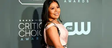 Yalitza Aparicio impactó con look metálico en desfile del NYFW Yalitza Aparicio impactó con look metálico en desfile del NYFW