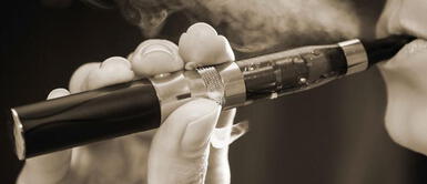 ¿Conoces los peligros de los cigarrillos electrónico? Aquí te lo contamos ¿Conoces los peligros de los cigarrillos electrónico? Aquí te lo contamos