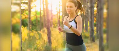 ¿Sabías que no es recomendable para tu salud correr con el celular en la mano? ¿Sabías que no es recomendable para tu salud correr con el celular en la mano?