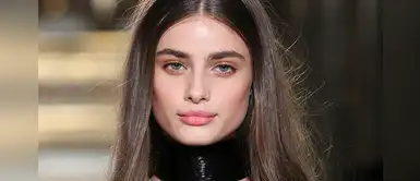 ¿Cabello con frizz? Estas celebs te muestran los peinados perfectos para controlarlo ¿Cabello con frizz? Estas celebs te muestran los peinados perfectos para controlarlo