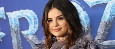 Selena Gomez sorprende con un look igual al de su hermana en estreno de película Selena Gomez sorprende con un look igual al de su hermana en estreno de película