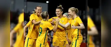 Fútbol: selección femenina y masculina cobrarán el mismo sueldo en Australia Fútbol: selección femenina y masculina cobrarán el mismo sueldo en Australia