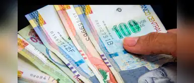 Gobierno evalúa descontar 9% de gratificaciones para restituir aportes a EsSalud Gobierno evalúa descontar 9% de gratificaciones para restituir aportes a EsSalud