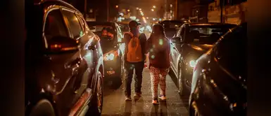 Madre con artrosis camina largas horas para mantener a hija con Síndrome de Down Madre con artrosis camina largas horas para mantener a hija con Síndrome de Down