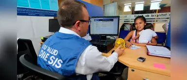 Decreto de Urgencia: Todos los peruanos sin seguro de salud serán afiliados al SIS Decreto de Urgencia: Todos los peruanos sin seguro de salud serán afiliados al SIS