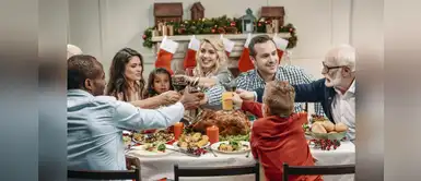 ¿Cómo evitar la indigestión navideña en los niños? Tips de oro que puedes seguir ¿Cómo evitar la indigestión navideña en los niños? Tips de oro que puedes seguir