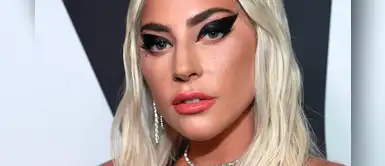 Lady Gaga desafía nuestra imaginación con kilométrica manicure navideña Lady Gaga desafía nuestra imaginación con kilométrica manicure navideña