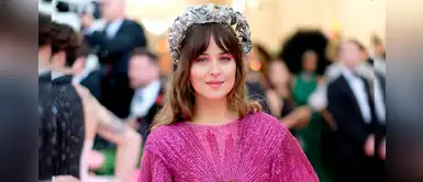 Dakota Johnson: los peinados que te puedes hacer para tu fiesta de Año Nuevo Dakota Johnson: los peinados que te puedes hacer para tu fiesta de Año Nuevo