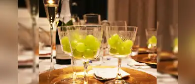 Champagne con uvas: una espumante manera de pedir los doce deseos Champagne con uvas: una espumante manera de pedir los doce deseos