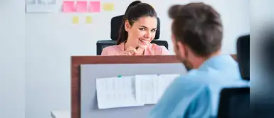 Estudio indica que "coquetear" en el trabajo reduciría el insomnio Estudio indica que "coquetear" en el trabajo reduciría el insomnio