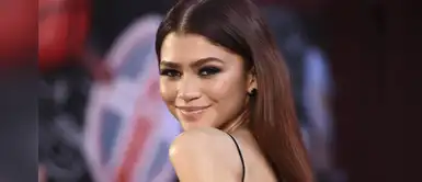 Zendaya y el vestido color vino que impactó en la red carpet de los Globos de Oro Zendaya y el vestido color vino que impactó en la red carpet de los Globos de Oro