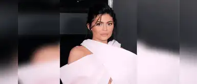 Kylie Jenner nos enseña cómo usar los ‘mom jeans’ para un look casual Kylie Jenner nos enseña cómo usar los ‘mom jeans’ para un look casual