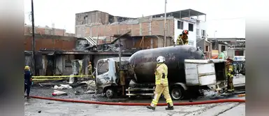 Villa El Salvador: Conductor de camión cisterna está vivo y ya se entregó a la PNP Villa El Salvador: Conductor de camión cisterna está vivo y ya se entregó a la PNP