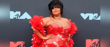 Lizzo cautivó con vestido blanco plus size de Versace en la red carpet de los premios Grammy Lizzo cautivó con vestido blanco plus size de Versace en la red carpet de los premios Grammy