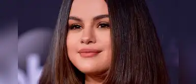 Selena Gomez tiene el delineado retro que todos usarán este 2020 Selena Gomez tiene el delineado retro que todos usarán este 2020