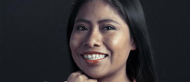 ¿Cómoda en las fiestas? Aplica el truco de Yalitza Aparicio para lograrlo ¿Cómoda en las fiestas? Aplica el truco de Yalitza Aparicio para lograrlo