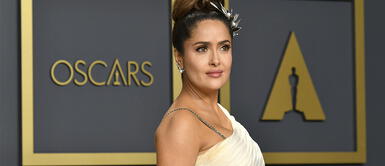 Salma Hayek reafirma que el color azul es la tendencia del año Salma Hayek reafirma que el color azul es la tendencia del año