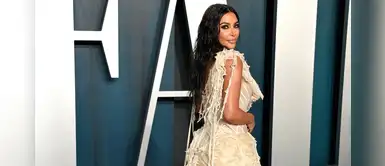 Kim Kardashian se roba el show del after party de los Oscar con este vestido vintage Kim Kardashian se roba el show del after party de los Oscar con este vestido vintage