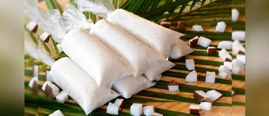 Marciano de coco con leche y chispas de chocolate Marciano de coco con leche y chispas de chocolate: Un rico antojito sencillo de preparar