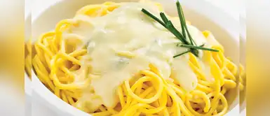 Tallarines 4 quesos: un majestuoso platillo en menos de 10 minutos Tallarines 4 quesos: un majestuoso platillo en menos de 10 minutos