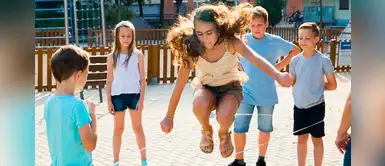 A jugar sin pantallas: incentiva la creatividad en tus hijos con estos juegos A jugar sin pantallas: incentiva la creatividad en tus hijos con estos juegos