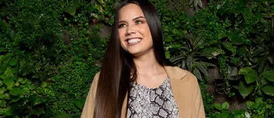 Andrea San Martín enseña cómo llevar un sastre con zapatillas para lucir sensacional Andrea San Martín enseña cómo llevar un sastre con zapatillas para lucir sensacional