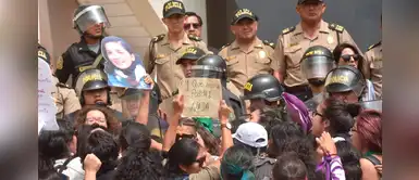 Justicia para Solsiret: “¿Dónde estaban cuando nos mataban?”, cántico a la Policía del Perú Justicia para Solsiret: “¿Dónde estaban cuando nos mataban?”, cántico a la Policía del Perú