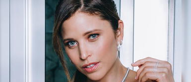 Anna Carina Copello enamora con el vestido lencero más romántico de todos Anna Carina Copello enamora con el vestido lencero más romántico de todos