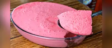 Un postre con sólo tres ingredientes gracias a la Carlota de fresa ¡Exquisito! Un postre con sólo tres ingredientes gracias a la Carlota de fresa ¡Exquisito!