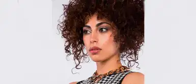 Mina El Hammani coloca en otro nivel el look con traje como toda una girl boss Mina El Hammani coloca en otro nivel el look con traje como toda una girl boss