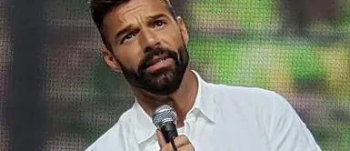 Ricky Martin pidió apoyo para los profesionales de la salud que no tienen implementos para combatir COVID-19 Ricky Martin pidió apoyo para los profesionales de la salud que no tienen implementos para combatir COVID-19