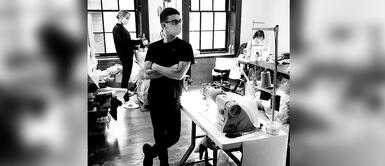 Coronavirus: Conocido diseñador de moda dejó la alta costura para fabricar mascarillas Coronavirus: Conocido diseñador de moda dejó la alta costura para fabricar mascarillas