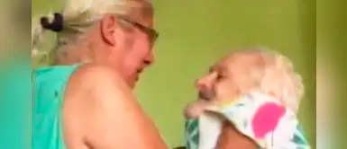 Pareja de ancianos, abandonados por sus 7 hijos, no reciben bono del estado e imploran ayuda Pareja de ancianos, abandonados por sus 7 hijos, no reciben bono del estado e imploran ayuda