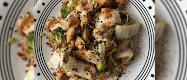 Ponte manos a la obra y prepara un delicioso pollo saltado con verduras chinas Ponte manos a la obra y prepara un delicioso pollo saltado con verduras chinas