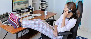El home office y la tentación de trabajar en pijama El home office y la tentación de trabajar en pijama