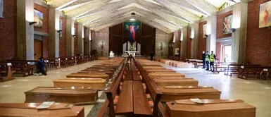 ¡Escalofriante! Funeraria en Francia ya no sabe dónde colocar muertos por Covid-19 ¡Escalofriante! Funeraria en Francia ya no sabe dónde colocar muertos por Covid-19