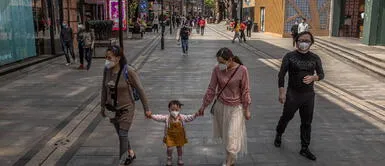 China celebra su primer día sin muertes por COVID-19 desde que empezó la pandemia China celebra su primer día sin muertes por COVID-19 desde que empezó la pandemia