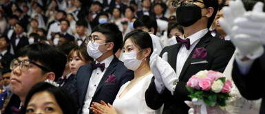 Registro de matrimonios en Wuhan colapsa tras fin de cuarentena Registro de matrimonios en Wuhan colapsa tras fin de cuarentena
