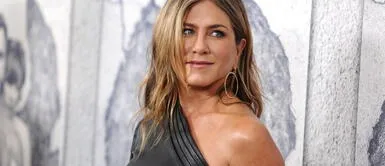 Jennifer Aniston se retoca el cabello en casa por la cuarentena y así es como lo hace Jennifer Aniston se retoca el cabello en casa por la cuarentena y así es como lo hace