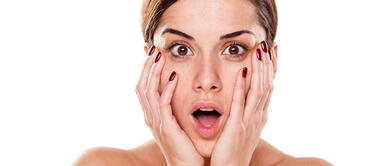 ¡Poder natural! Leche, pepino y tomate para acabar con las temibles ojeras ¡Poder natural! Leche, pepino y tomate para acabar con las temibles ojeras