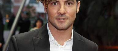 David Bisbal se suma a la tendencia y cambia de look en plena cuarentena David Bisbal se suma a la tendencia y cambia de look en plena cuarentena