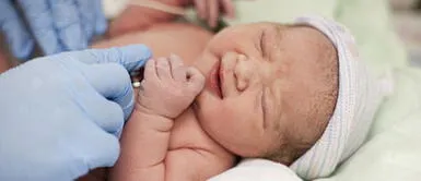 #BuenasNoticias: Tres bebés nacen sanos a pesar de las dificultades que sus madres tuvieron que pasar #BuenasNoticias: Tres bebés nacen sanos a pesar de las dificultades que sus madres tuvieron que pasar