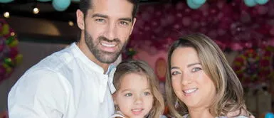 Adamari López impacta con su lujosa casa organizando fiesta en cuarentena Adamari López impacta con su lujosa casa organizando fiesta en cuarentena